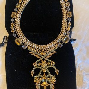 Bcbg statement necklace